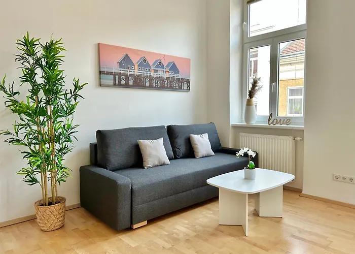 Stylish With Parking Near Center Apartment *