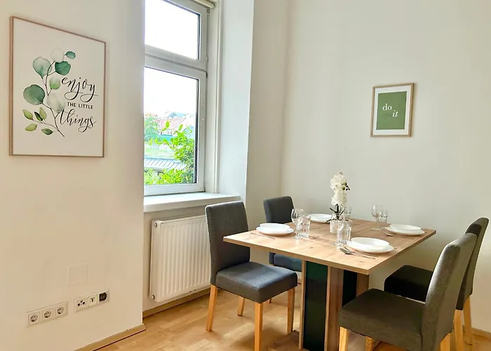 Stylish With Parking Near Center Apartment Vienna